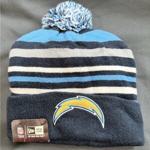 Rare New Era Los Angeles Chargers Blue Sideline Sport Knit Beanie Pom